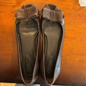 Flats soft leather banana republic size 8
Used